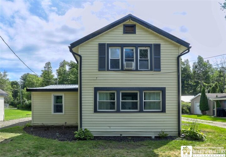 Property Photo:  2754 Denslow Avenue  NY 14701 