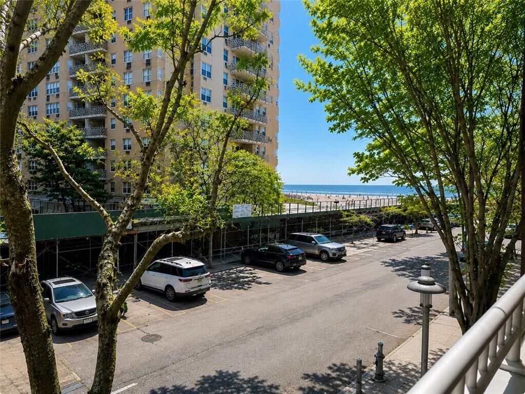 Property Photo:  155 Oceana Drive East 2G  NY 11235 