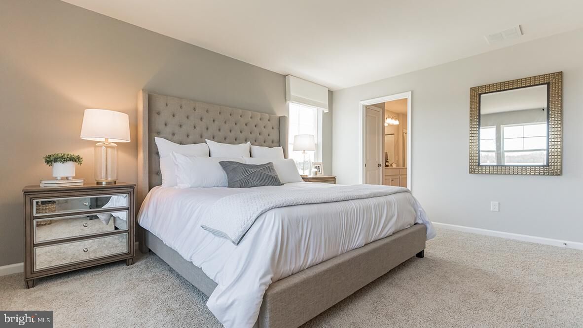 Property Photo:  18 Norwich Lane  NJ 08057 