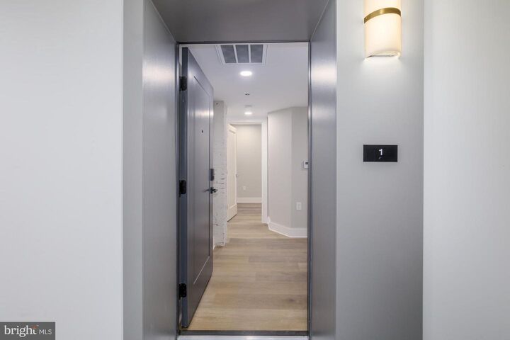 Property Photo:  933 N Street NW B01  DC 20001 