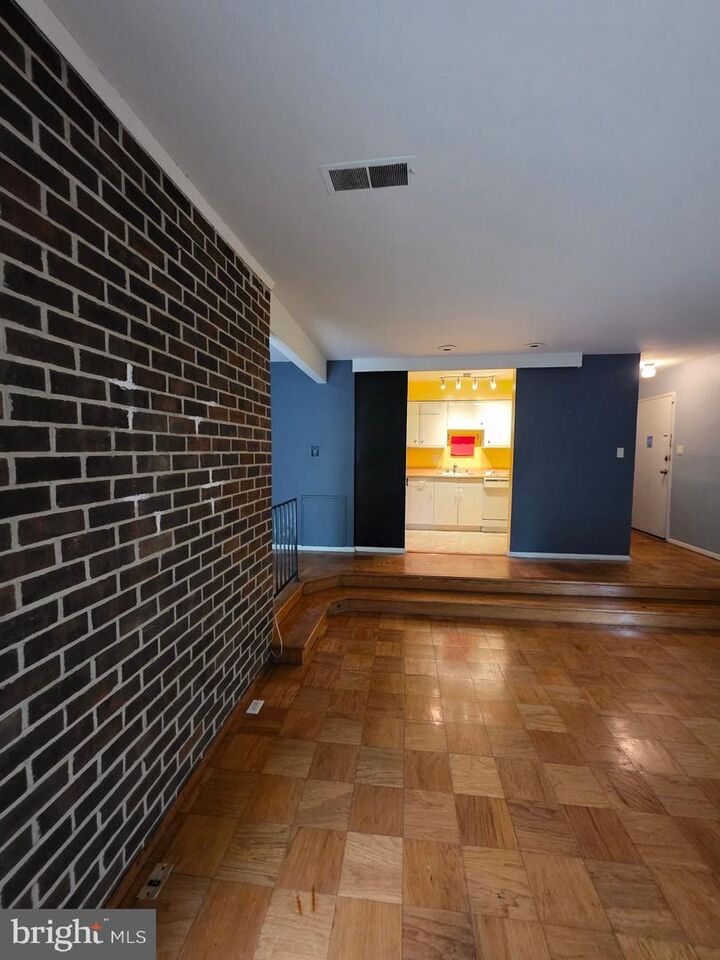 Property Photo:  9806 Georgia Avenue 302  MD 20902 