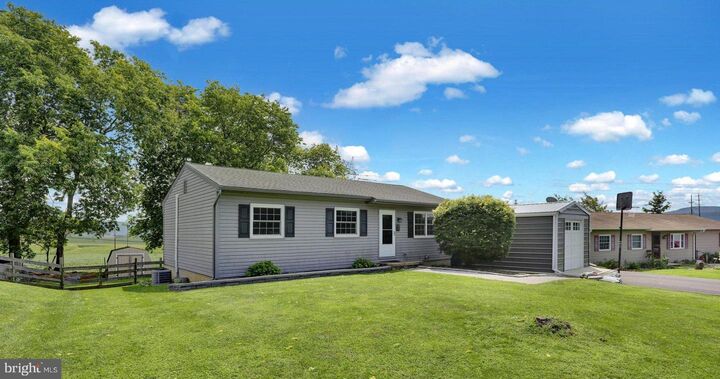 Property Photo:  138 Eleanor Drive  PA 17547 