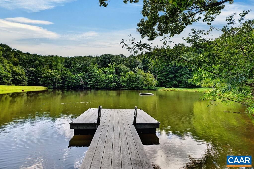 Property Photo: 85 Fortunes Pt VA 22967