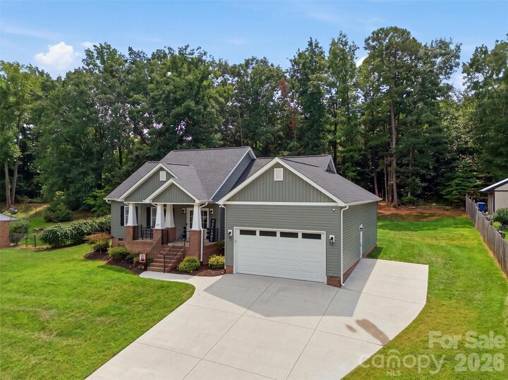 Property Photo:  301 Pinehurst Drive  NC 28086 