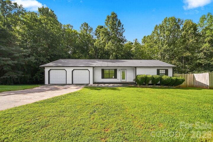 Property Photo:  2075 South Fork Drive  NC 28655 