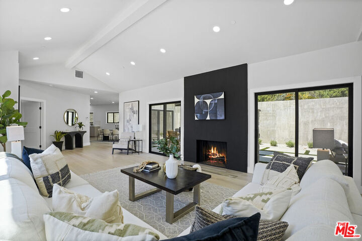 Property Photo: 23813 Harbor Vista Dr CA 90265
