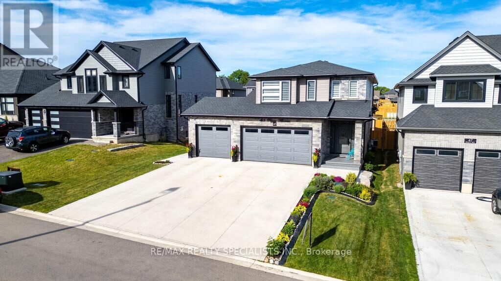 Property Photo: 45 Peggy Avenue ON N0J 1N0