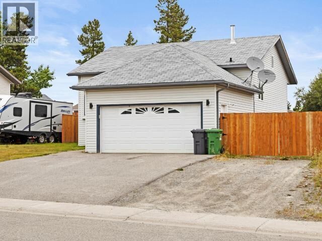 Property Photo:  105 Pueblo Crescent  YT Y1A 6V3 