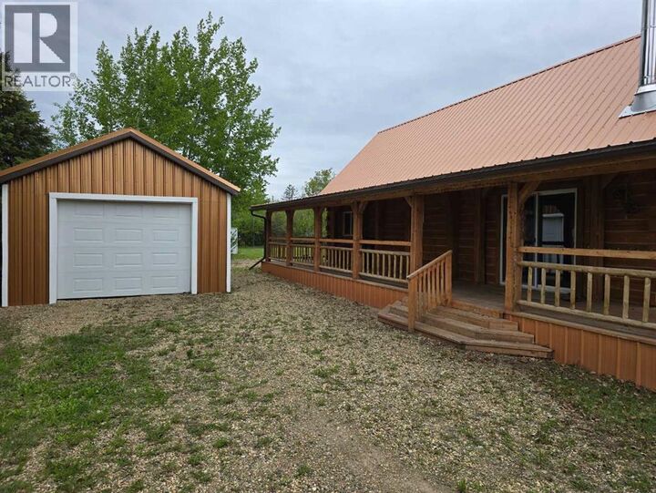 Property Photo: 5017 50 Avenue AB T0H 0E0