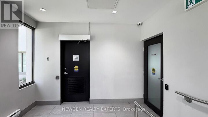 Property Photo: 715 Don Mills Road 1103 ON M3C 1S4