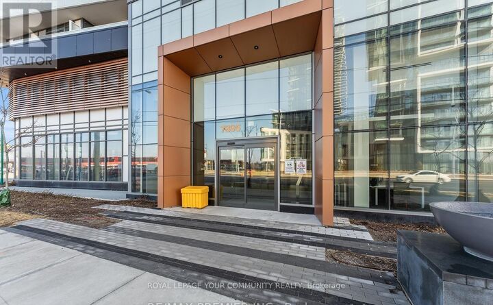 Property Photo:  7895 Jane Street 1810  ON L4K 0K2 