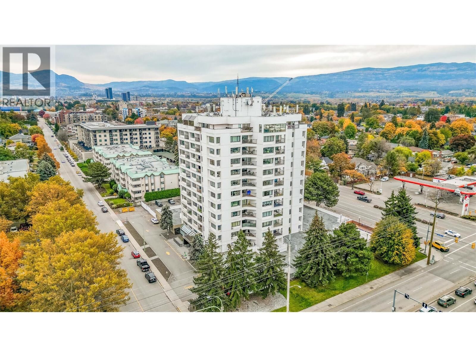 Property Photo:  737 Leon Avenue 303  BC V1Y 8L6 