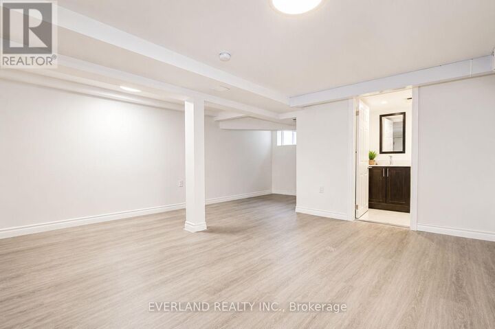 Property Photo:  1751 Bayview Avenue Unit A  ON M4G 3C5 