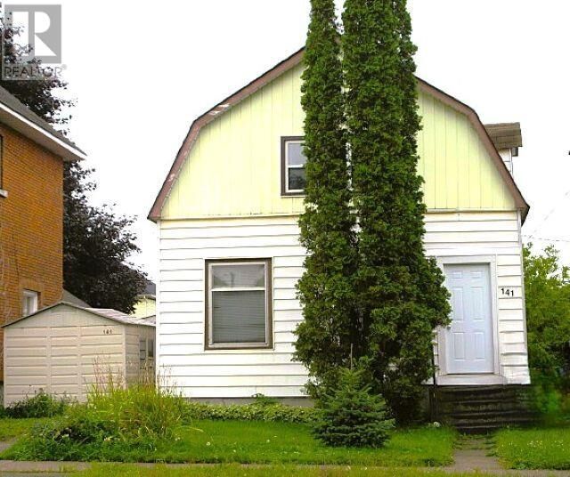 Property Photo:  141 Cathcart St  ON P6A 1E2 