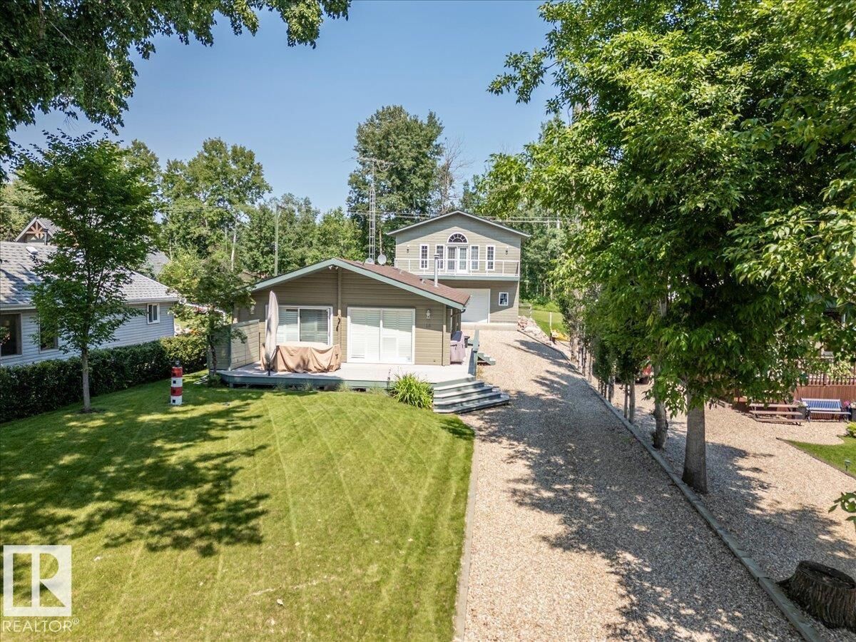 Property Photo: 16 Lakeshore Dr AB T0C 2C0