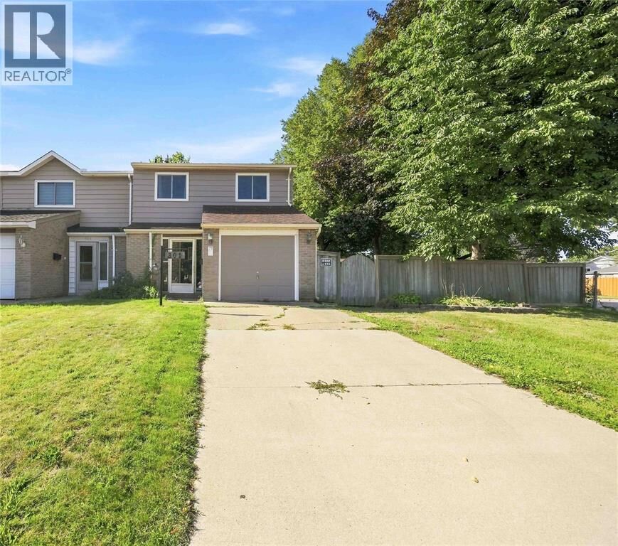 Property Photo:  301 Somerset Crescent  ON N7S 4E8 