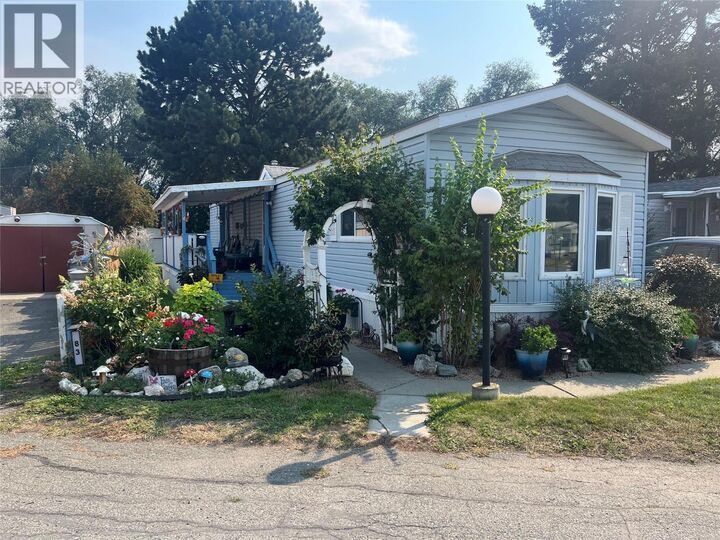 Property Photo:  2401 Ord Road 83  BC V2B 7V8 