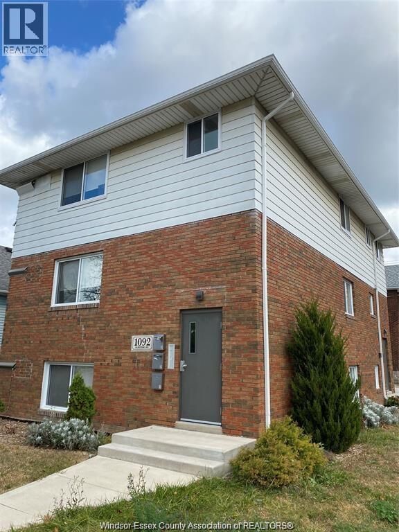 Property Photo:  1092 Gladstone Avenue 1  ON N9A 2R8 