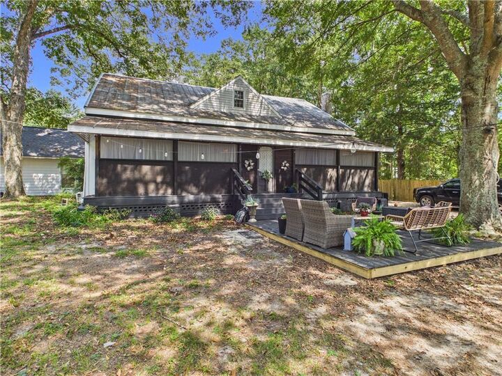 Property Photo:  575 Uchee Road  AL 36858 