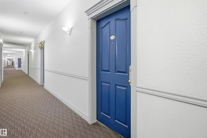 Property Photo: 10511 42 Avenue NW 124 AB T6J 7G8