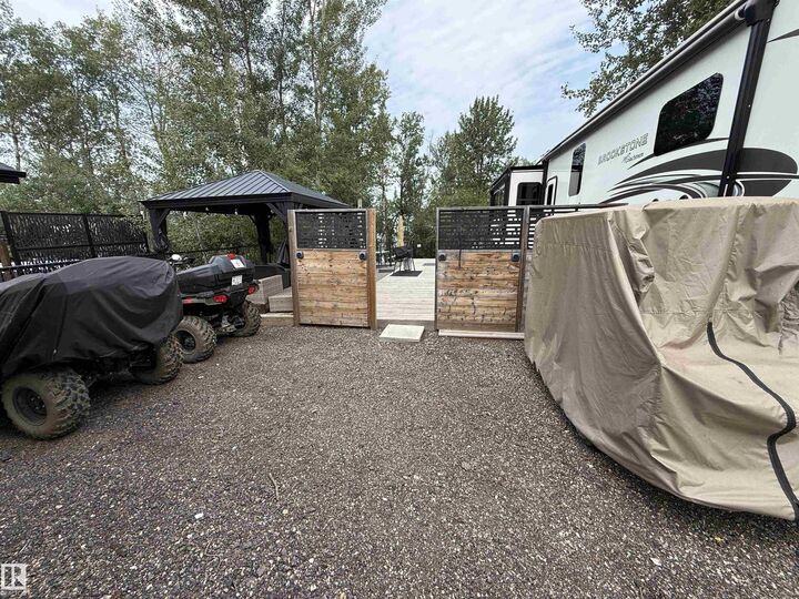Property Photo:  53509 Rge Road 60 5  AB T7Y 0B5 