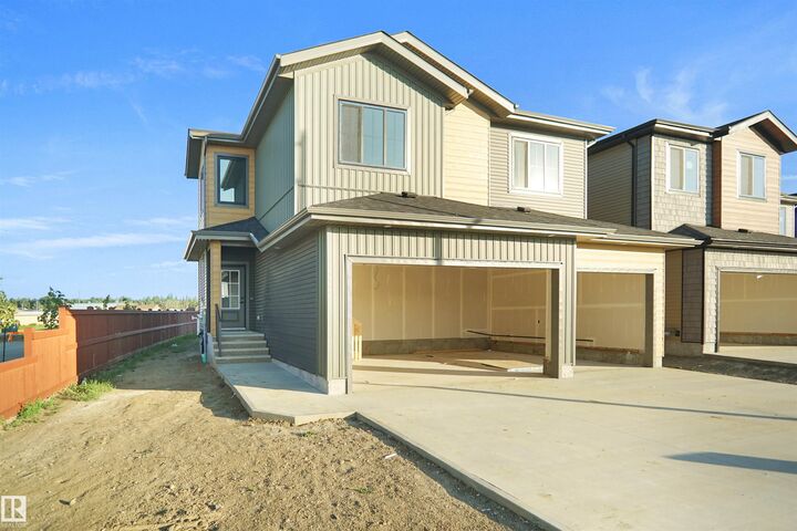 Property Photo:  27 Trill Point(E)  AB T7X 4E2 