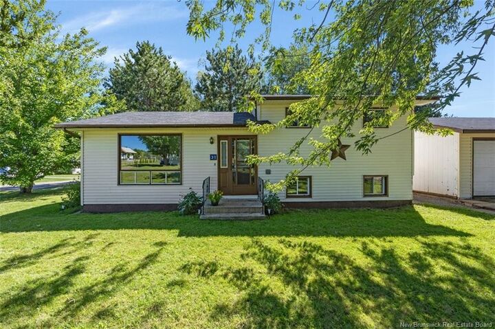 Property Photo:  31 Roxboro Court  NB E1G 4E7 