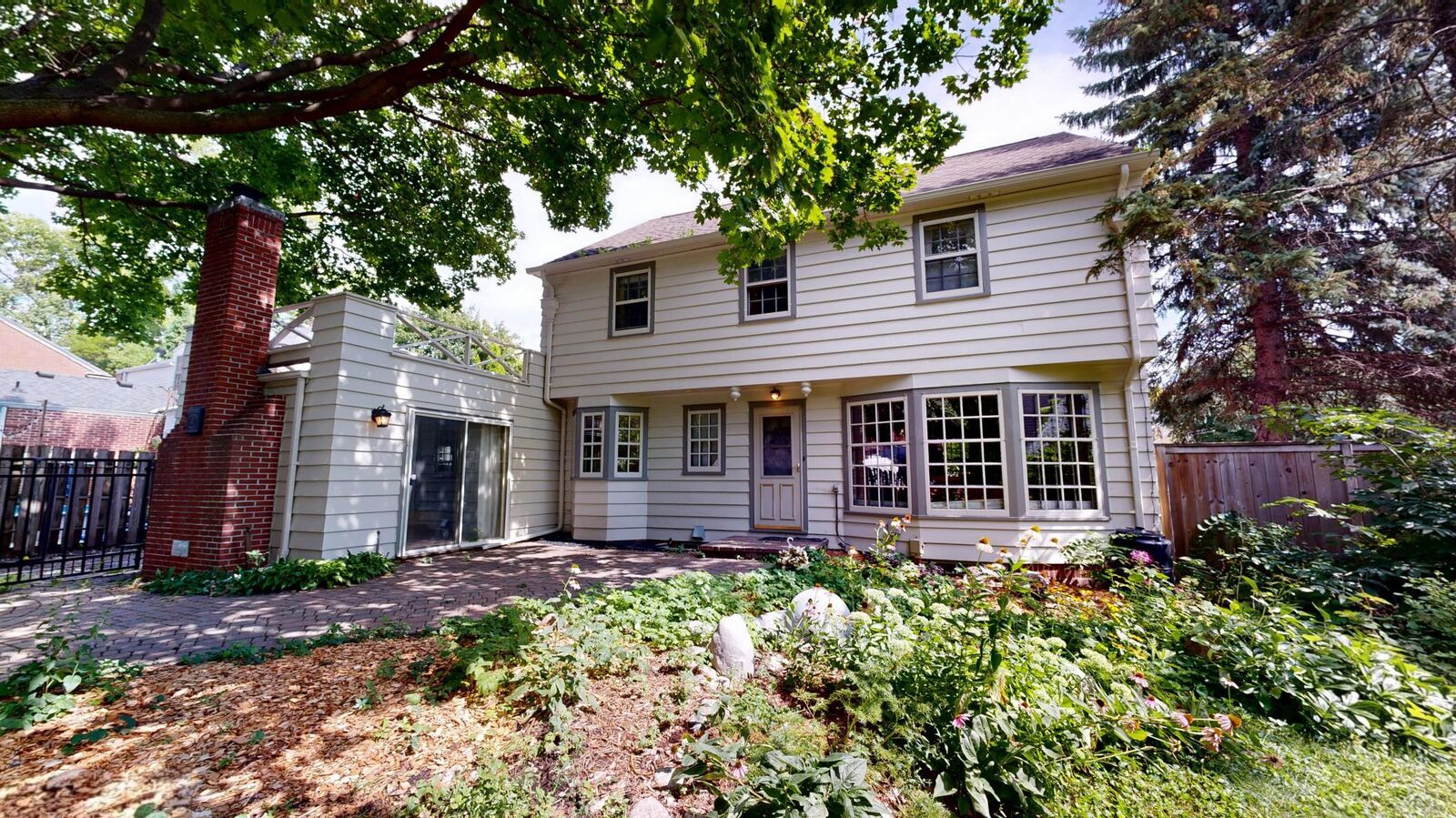 Property Photo: 420 9th Street SW MN 56201