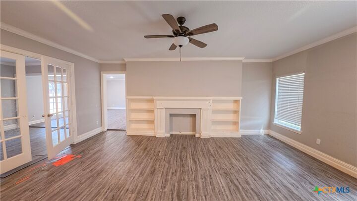 Property Photo: 321 Circle Drive TX 77488