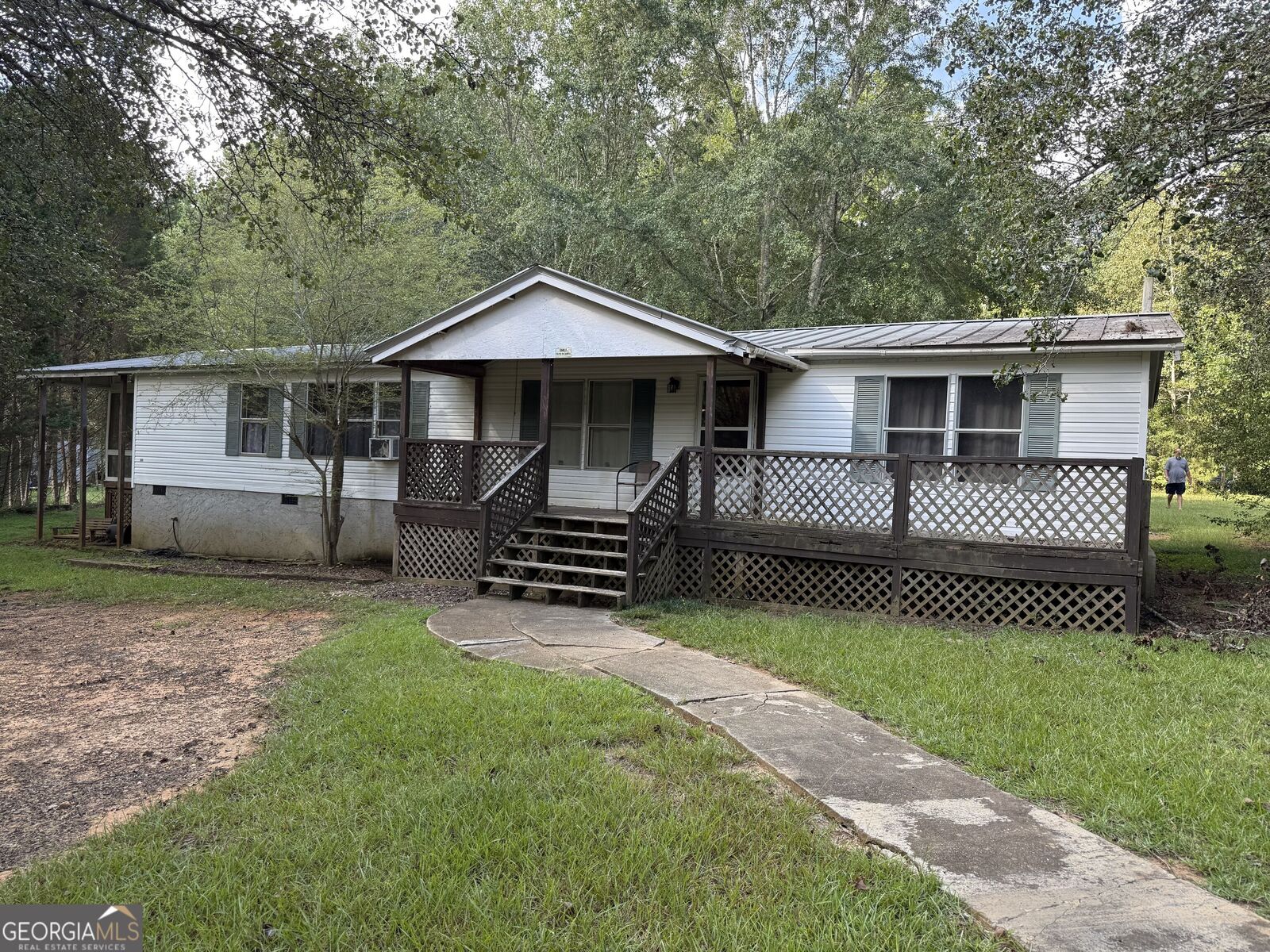 Property Photo: 3515 Hutcheson Ferry Road GA 30185