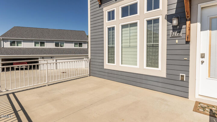 Property Photo:  3215 Kenner Loop  ND 58504 