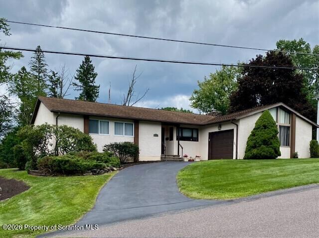 Property Photo:  135 Sumner Avenue  PA 18411 