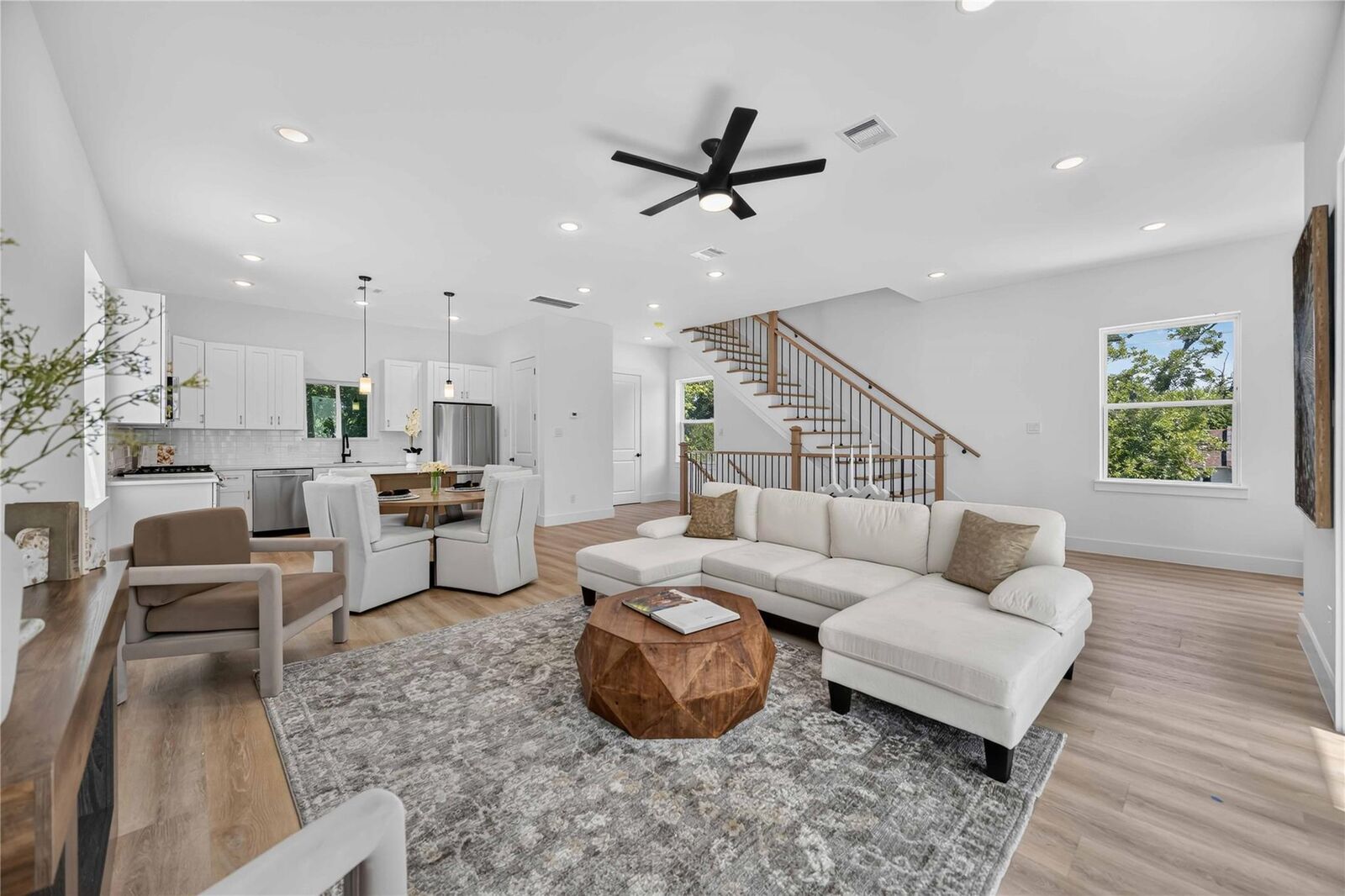 Property Photo:  316 Walthall A  TX 77022 