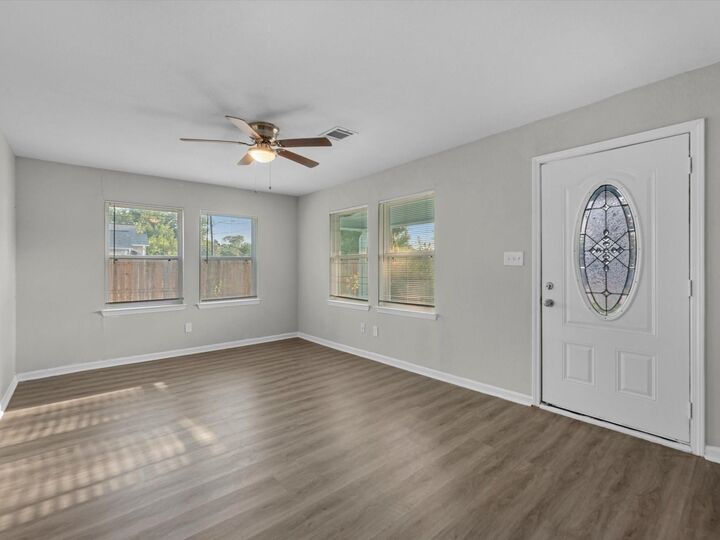 Property Photo:  114 Weldon Street  TX 77587 