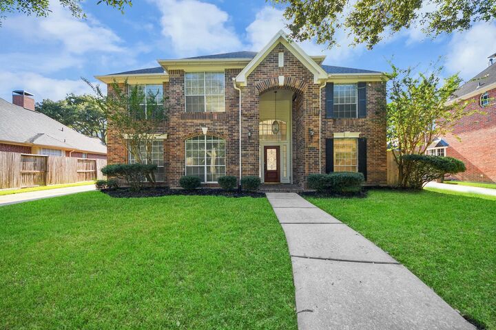 Property Photo: 1335 Crescent Parkway Court TX 77094