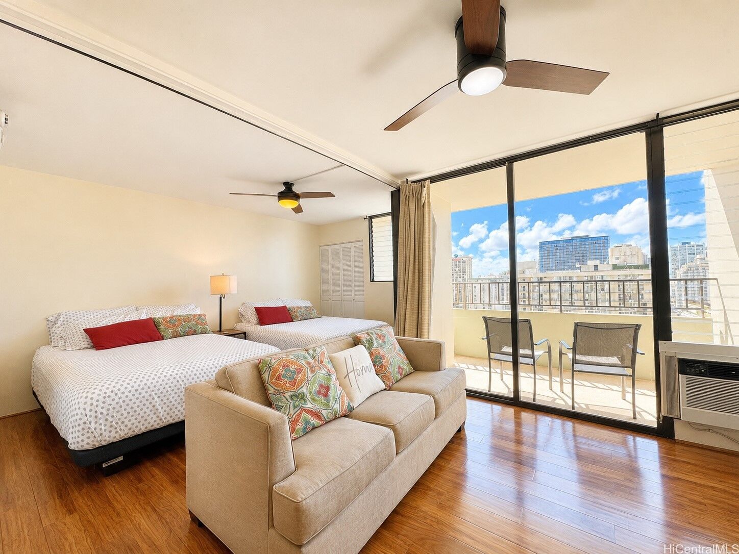 Property Photo: 2240 Kuhio Avenue 1607 HI 96815