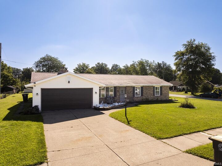 Property Photo: 7735 Newlin Drive IN 46816