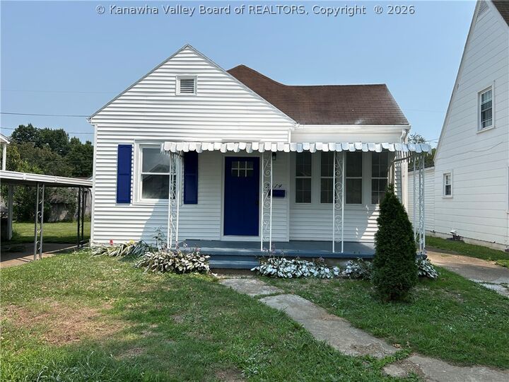 Property Photo:  2014 Jefferson Boulevard  WV 25550 