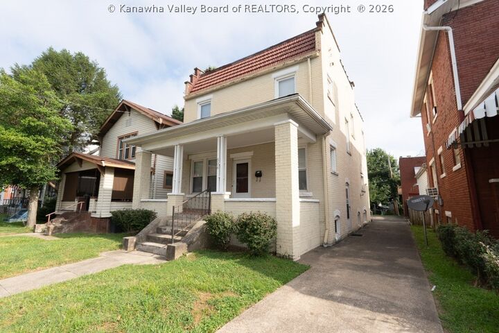 Property Photo:  506 Grant Street  WV 25302 