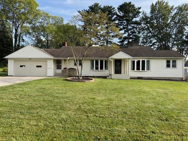 Property Photo: 121 Switzer OH 44833