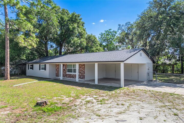 Property Photo:  2201 Camellia Drive  FL 32779 