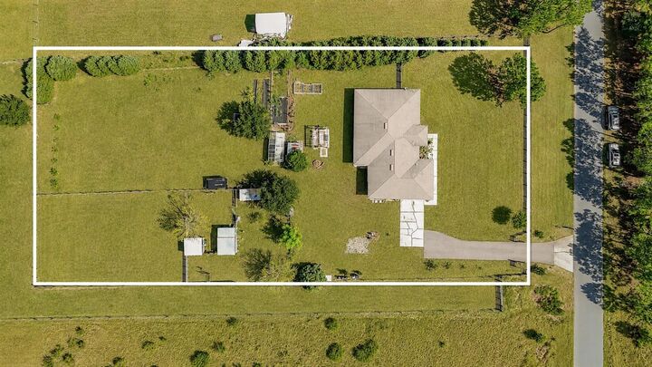 Property Photo:  18030 Bayamon Avenue  FL 33868 