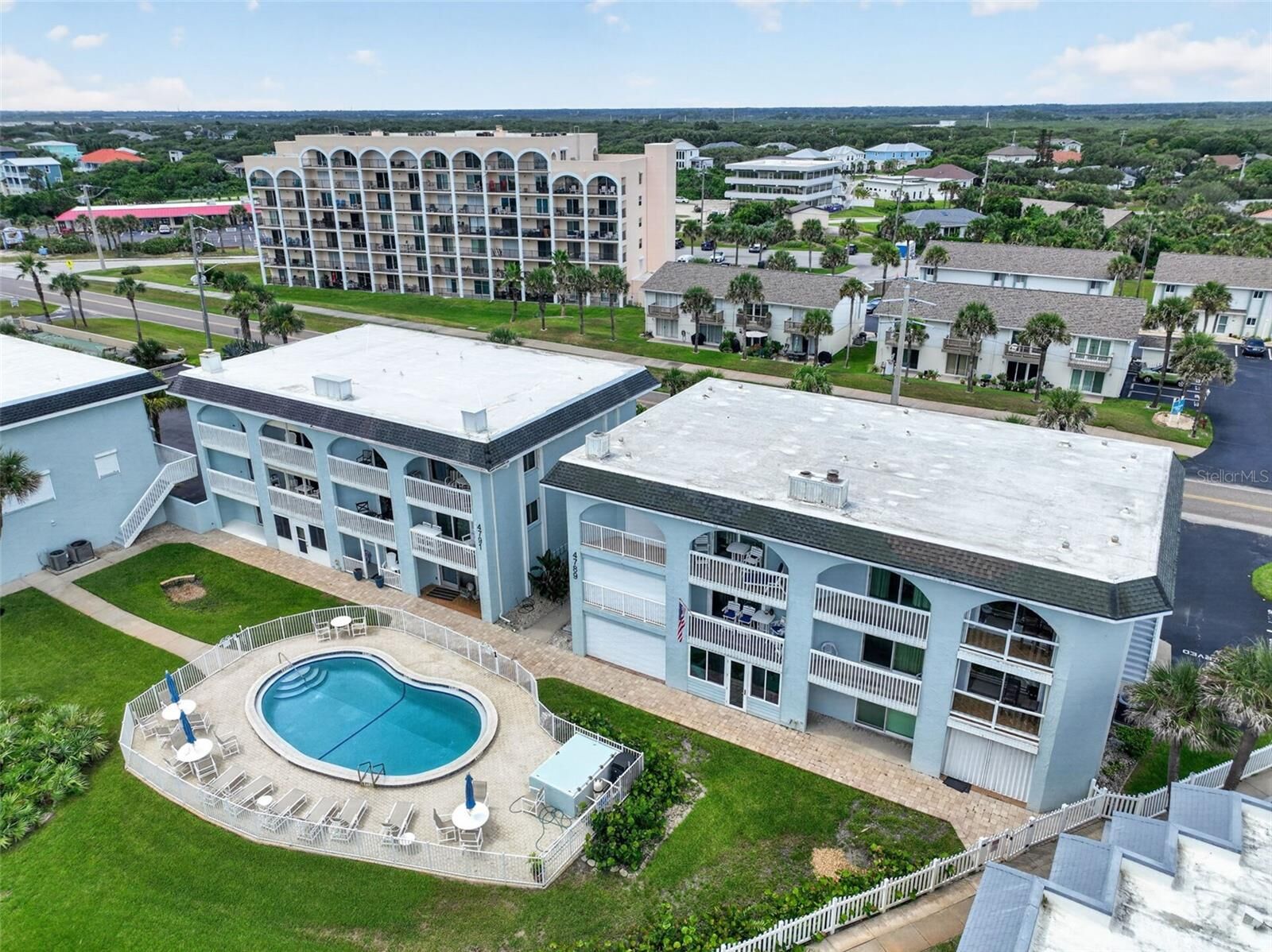Property Photo: 4789 S Atlantic Avenue 3 FL 32127