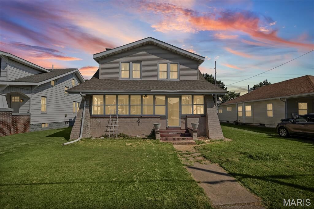 Property Photo:  803 E Lorena Avenue  IL 62095 