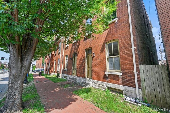 Property Photo:  1704 S Tucker Boulevard  MO 63104 