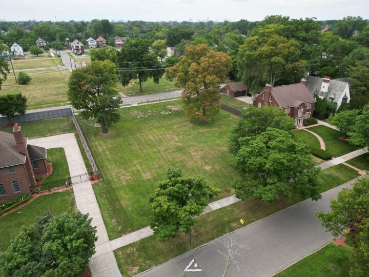 Property Photo: 2957 Seminole Street MI 48214