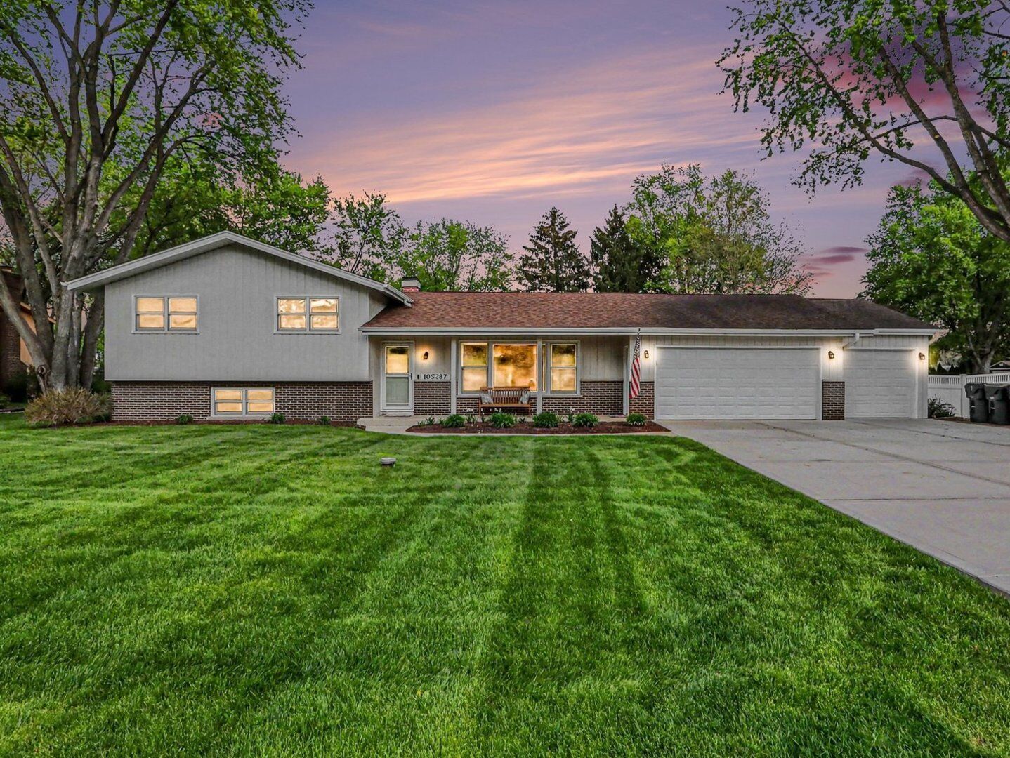 Property Photo: 10S287 Alma Lane IL 60564