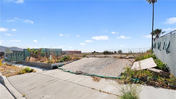 Property Photo: 18434 Clifftop CA 90265