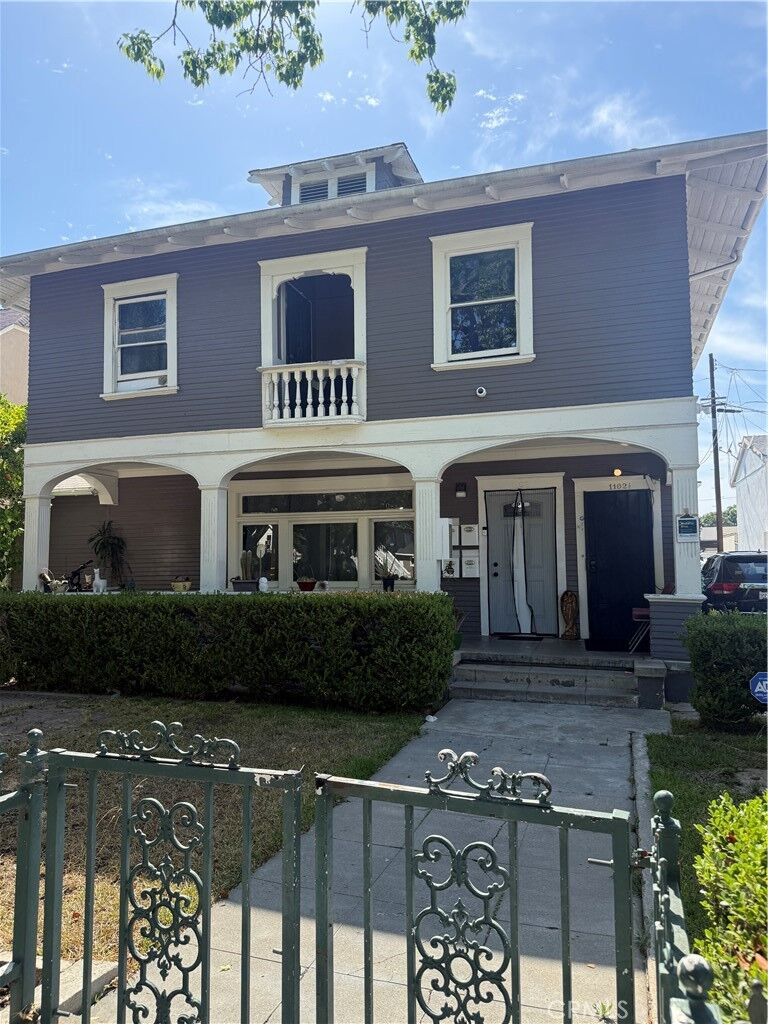 Property Photo:  1102 French  CA 92701 