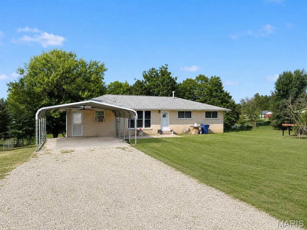 Property Photo: 5089 State Highway 72 MO 63755